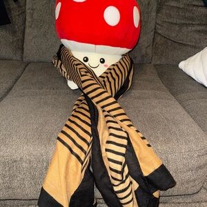 Striped Black and Tan Geometric Print Elegant Chic Cozy winter fall Scarf